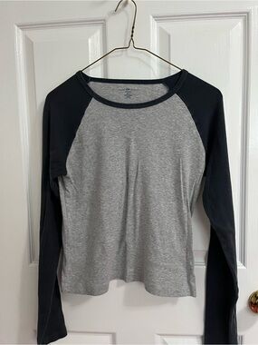 Brandy Melville grey and black raglan long-sleeve baseball top